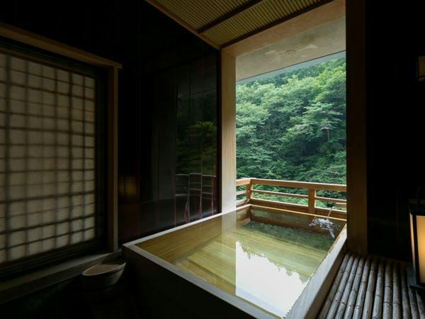 四万温泉 豊島屋