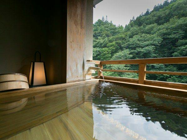 四万温泉 豊島屋
