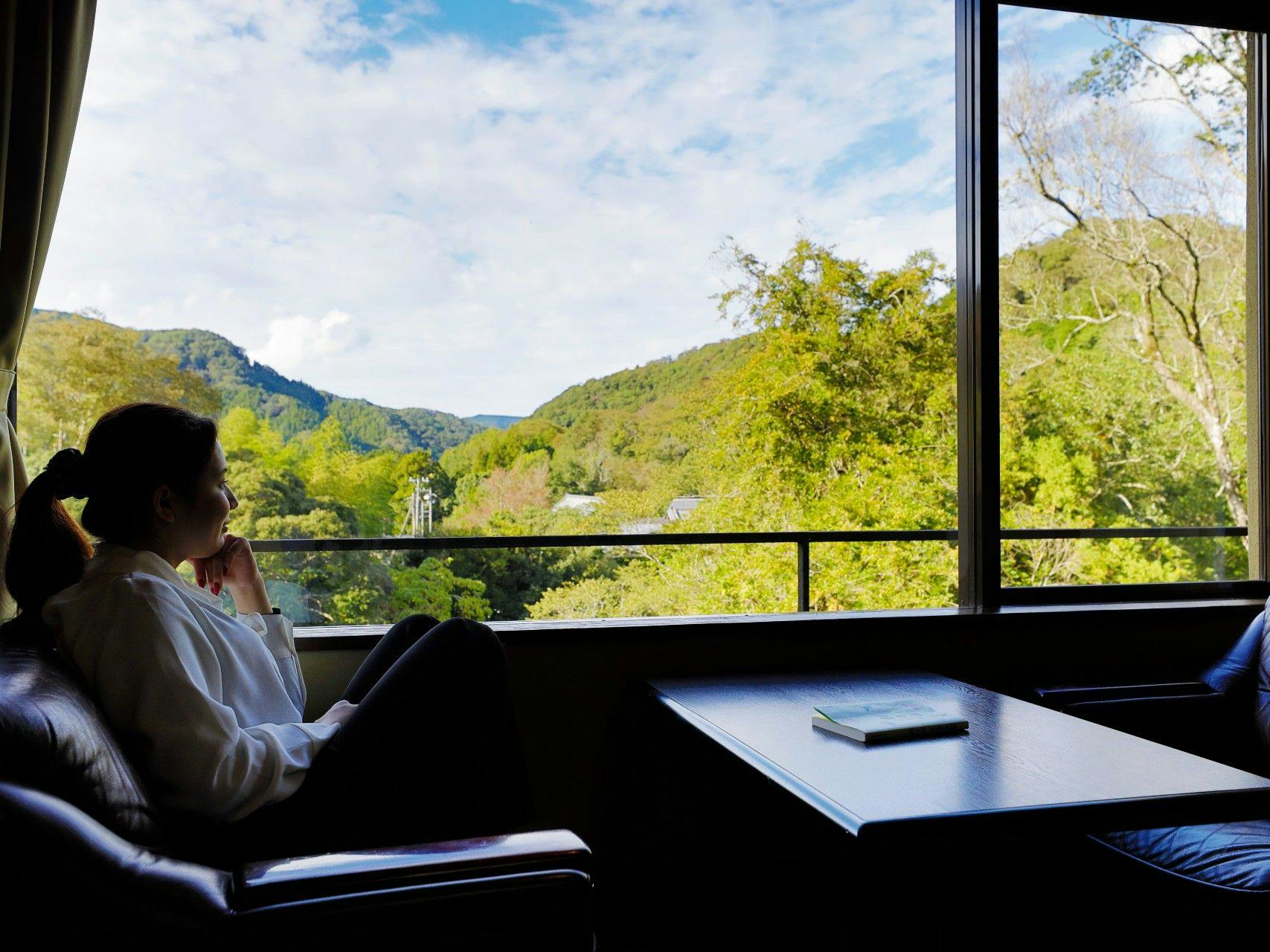 ＜一般和室＞天城の山々の景色が目の前に
