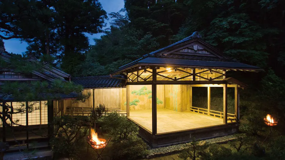 Kanazawa Fukatani Onsen Motoyu Ishiya - A Secluded Inn with a Noh Stage
