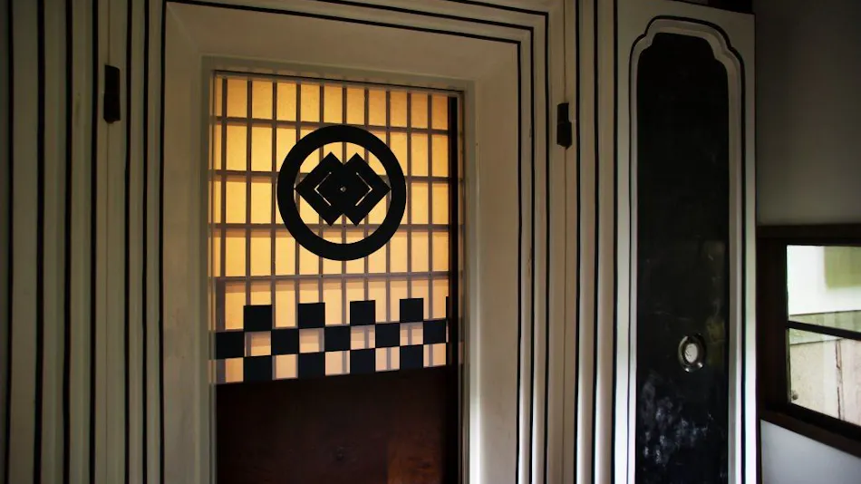 Kanazawa Fukatani Onsen Motoyu Ishiya - A Secluded Inn with a Noh Stage