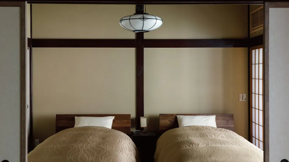 Kanazawa Fukatani Onsen Motoyu Ishiya - A Secluded Inn with a Noh Stage