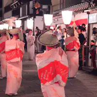 Nikmati "Etchu Yatsuo Owara Kaze no Bon".
