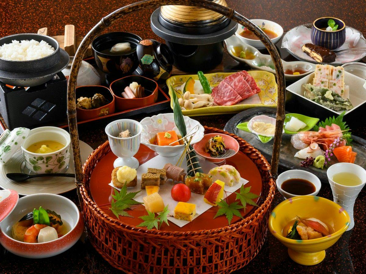【グレードアップ】特選四季プラン～栃木牛のお料理にアップグレード！ロングステイ特典付き（2食付）