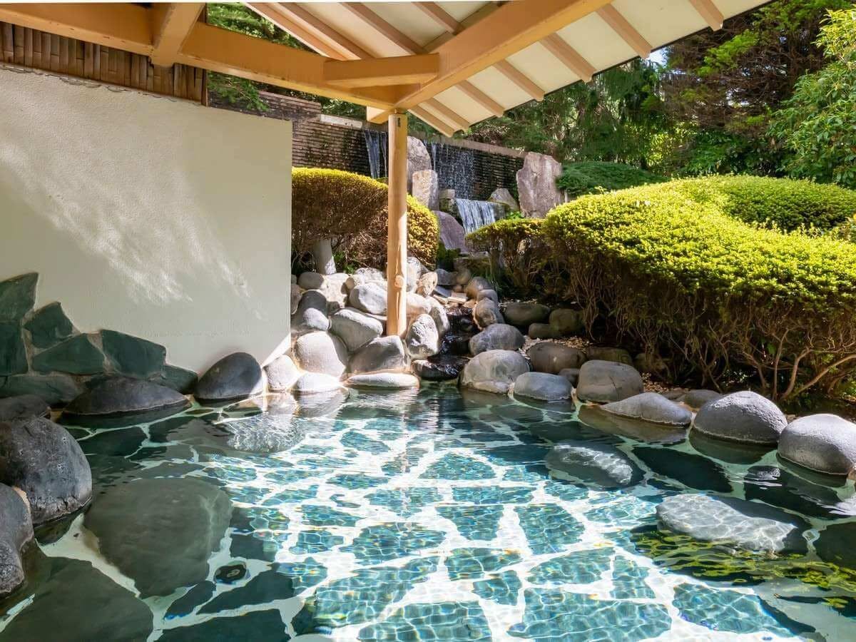 【ออนเซ็นกลางแจ้ง】ท่ามกลางธรรมชาติอันสมบูรณ์ของคินุกาวะ