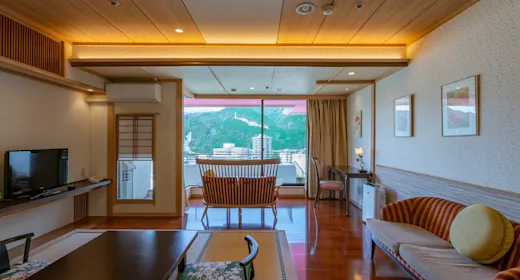 【本館上層階洋室】