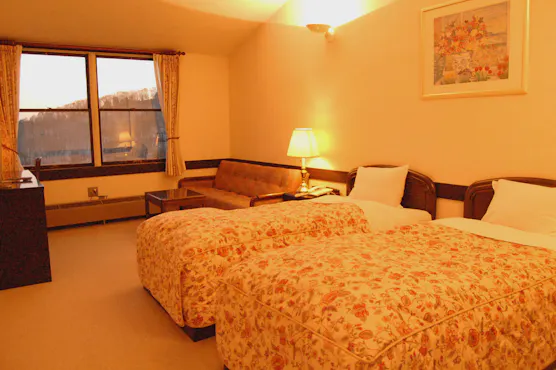 眺望の良い広めのDXツインルームです。