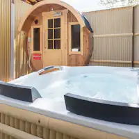 Sauna Tong|Kolam Air Sejuk