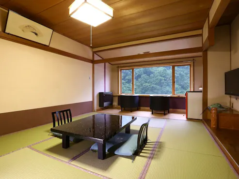 【อาคารหลัก・ห้องสไตล์ญี่ปุ่น 10 เสื่อ】วิวหุบเขามัตสึคาวะ