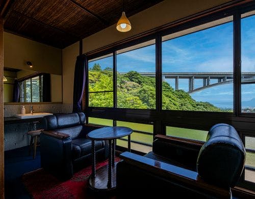 客室から望む明礬橋の眺め