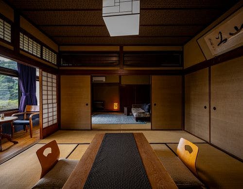 和室16畳(8畳+8畳の二間続き)