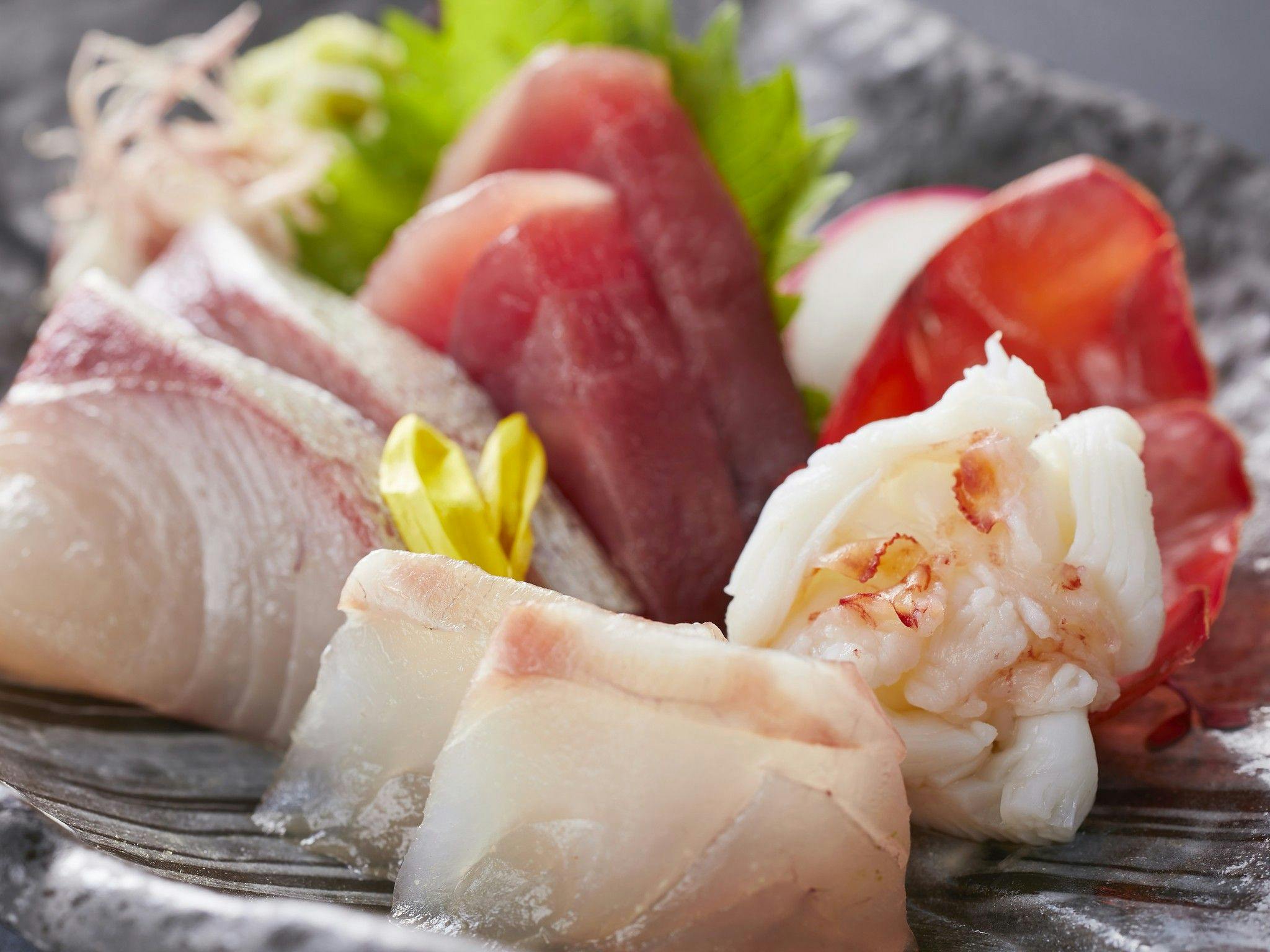 【土地の恵み会席】国産牛・伊勢海老・金目鯛！贅沢な味わいに笑みがこぼれる