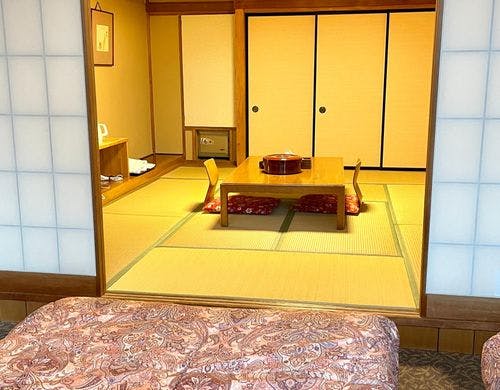 露天温泉付和室　布団