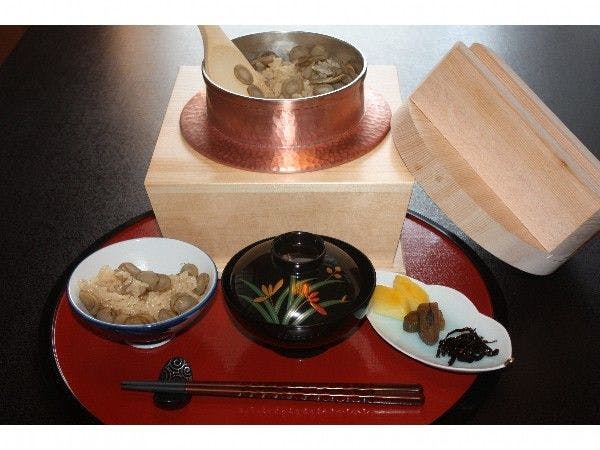 割烹の宿　大観荘