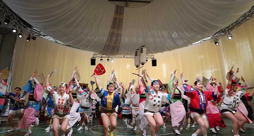 【伝統文化を感じる】tonaru SETO・阿波おどり観賞チケット付き!姉妹館でバイキングプラン