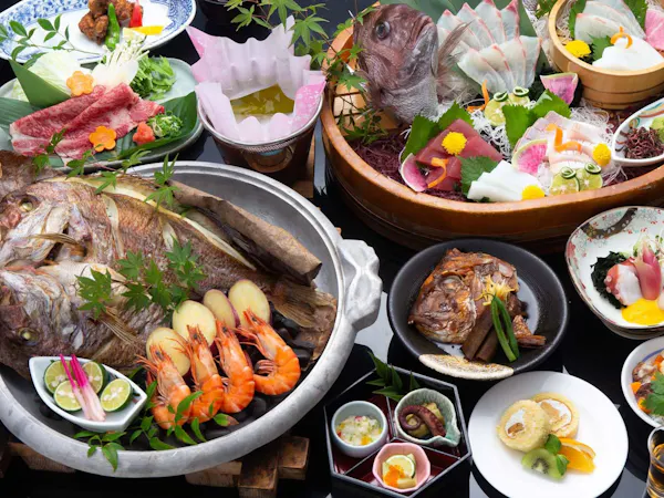 【料理長イチオシ!】鳴門鯛の宝楽焼・鯛の荒焚き・阿波牛が味わえる!鯛三昧会席