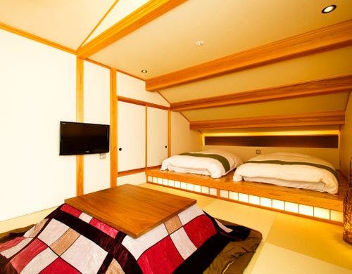 【黒姫】和室8畳+ツインベッド+シャワ付