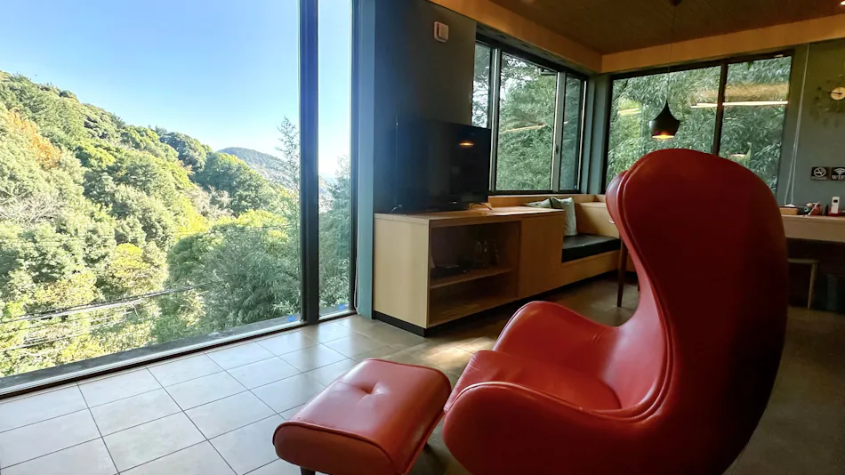 Hotel Shiki no Kura: A Pet-Friendly Inn with Its Own Hot Spring Source