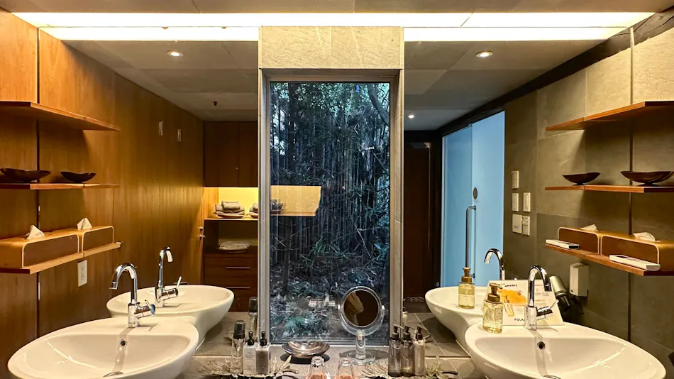 Hotel Shiki no Kura: A Pet-Friendly Inn with Its Own Hot Spring Source