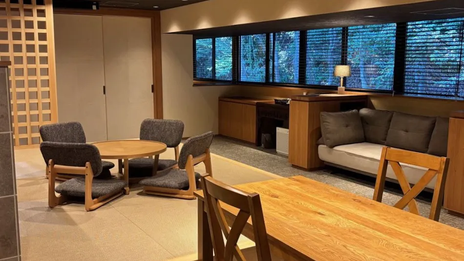 Hotel Shiki no Kura: A Pet-Friendly Inn with Its Own Hot Spring Source