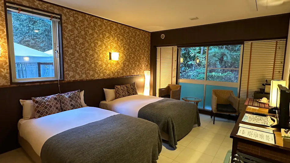 Hotel Shiki no Kura: A Pet-Friendly Inn with Its Own Hot Spring Source