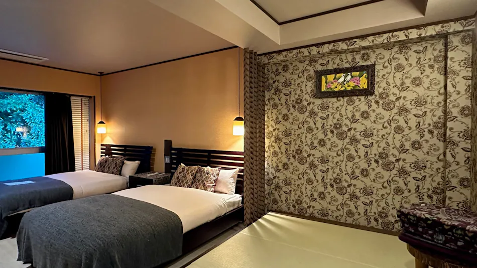 Hotel Shiki no Kura: A Pet-Friendly Inn with Its Own Hot Spring Source