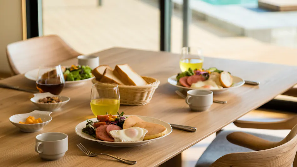Hotel Shiki no Kura: A Pet-Friendly Inn with Its Own Hot Spring Source