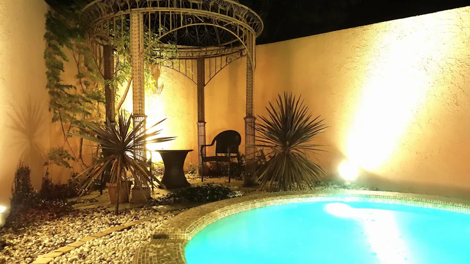 Hotel Shiki no Kura: A Pet-Friendly Inn with Its Own Hot Spring Source