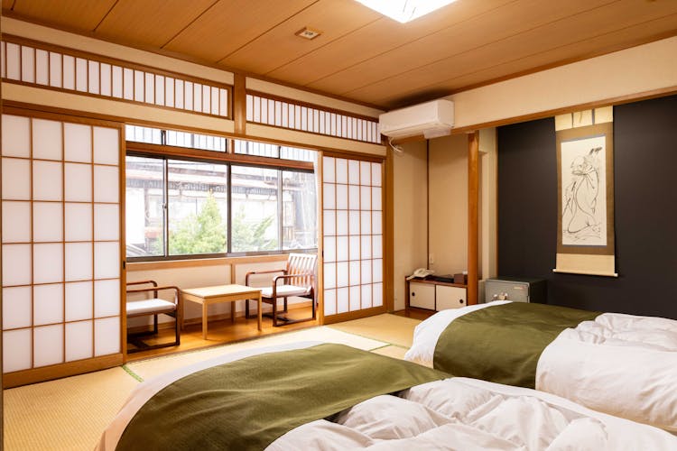 ＜和室・ベッドタイプ＞数寄屋造りの趣｜バス無し／トイレ付きのサムネイル画像
