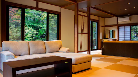 3階和室約18畳+ベッドルーム【梅見月】