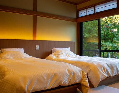 ３階和室約１８畳+ベッドルーム【梅見月】