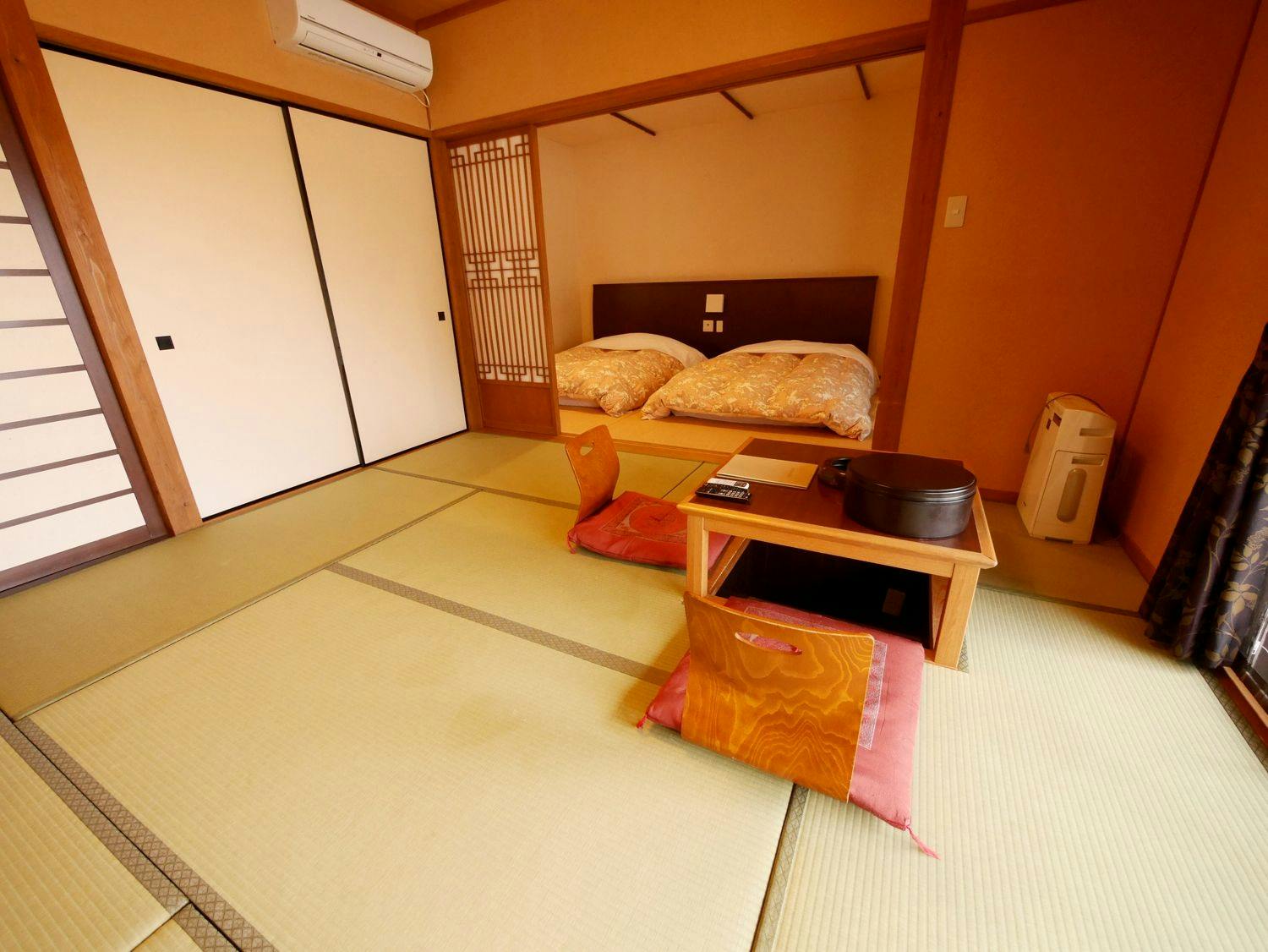 旅館 山翠