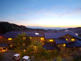 旅館 山翠