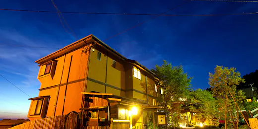 旅館 山翠