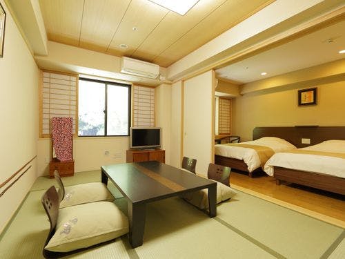 和洋室（シャワー付き）