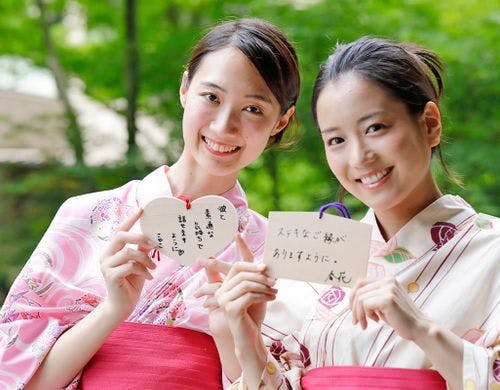 オリジナルの絵馬やおみくじ、御朱印帳も