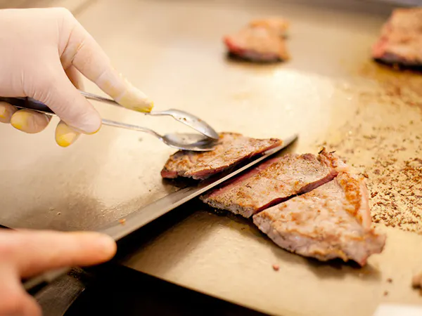 お肉と秋の美味いもの祭り・秋の味覚が並ぶ贅沢バイキング<「森のテーブル」和洋バイキング>