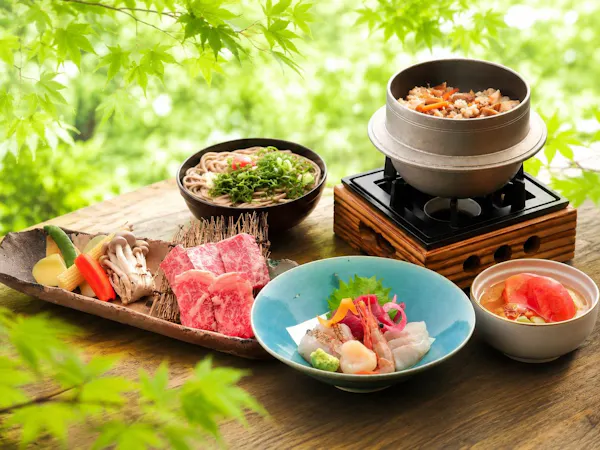 【足立美術館入館特典付】ワンランクUP季節替り会席&ワンドリンク&アメニティー