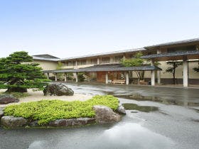 亀嵩温泉 玉峰山荘