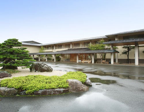 亀嵩温泉　玉峰山荘