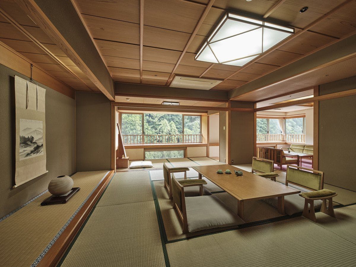 山水館　川湯みどりや