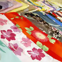 女性には無料で色浴衣を貸出しております。