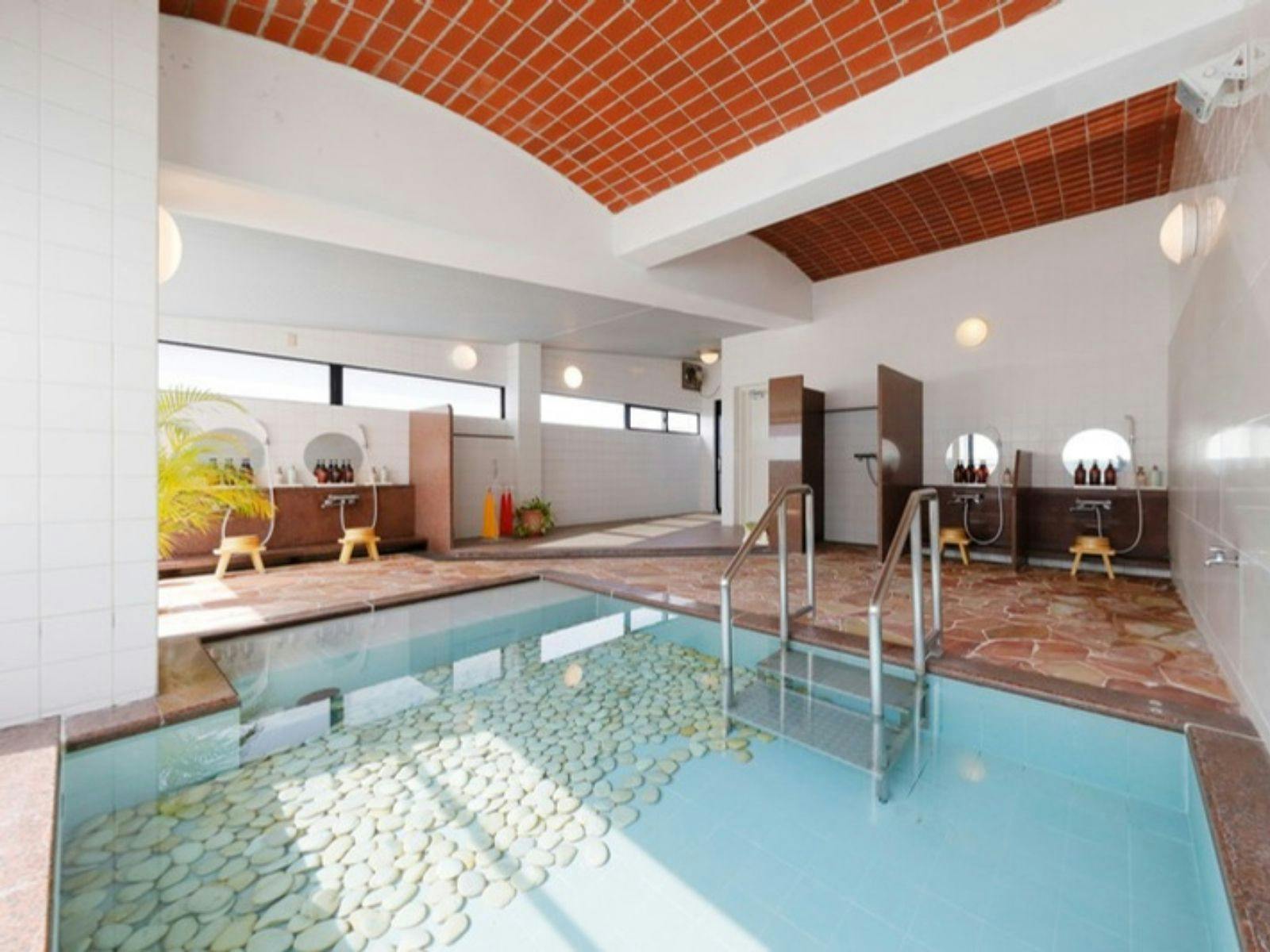 【女性大浴場（クアハウス内）】内観