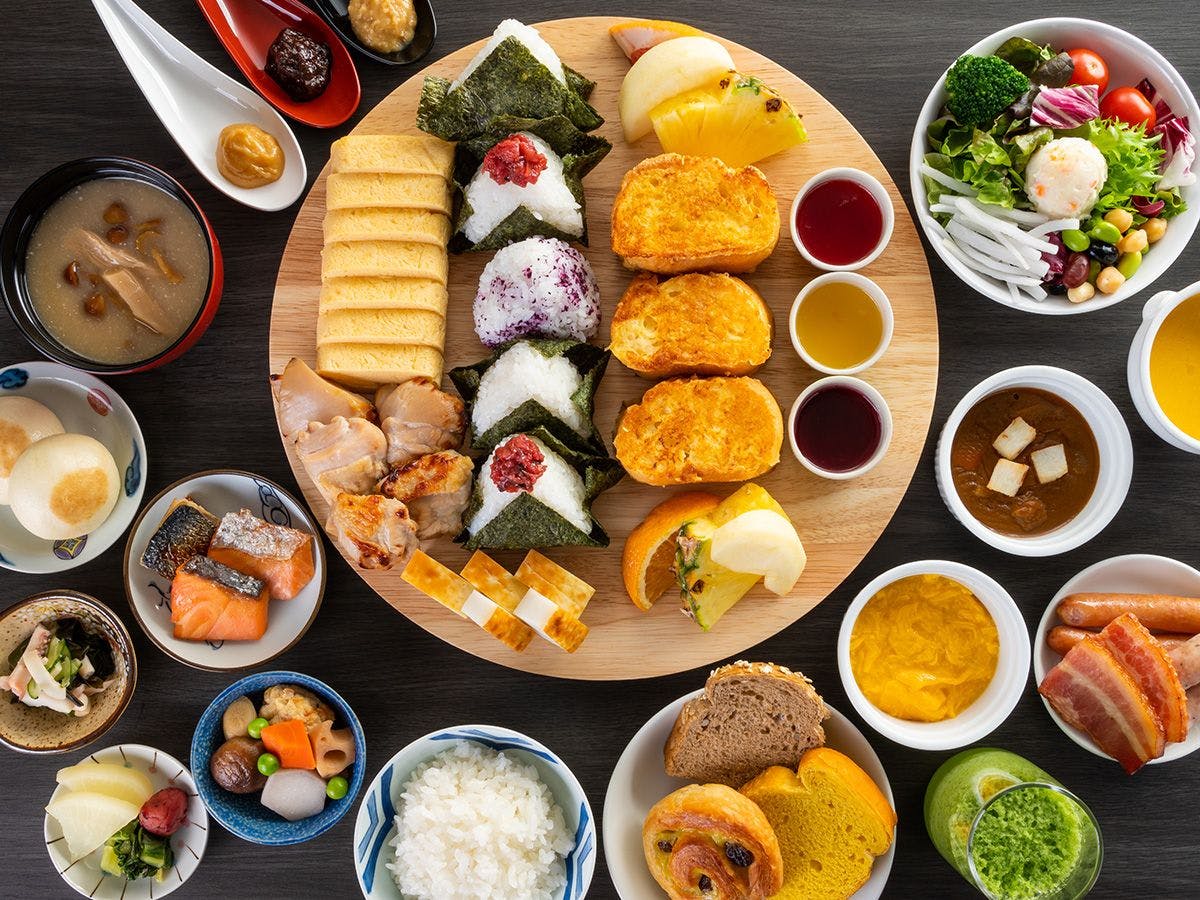 ロイヤルホテル 長野 Daiwa Royal Hotel 朝食付 長野インターすぐそば 全館wi Fi 無料駐車場 大浴場完備 1日の始まりは 朝食から 禁煙 55平米 角部屋デラックスツイン 宿泊予約は 一休 Com