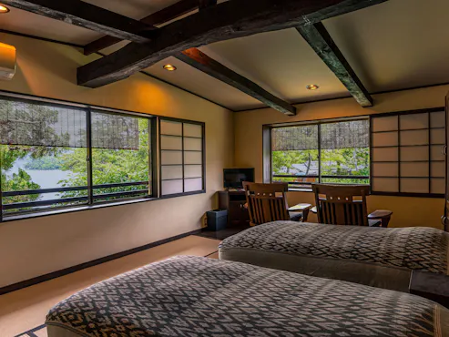 Bilik tidur gaya Jepun dengan pemandangan Amanohashidate