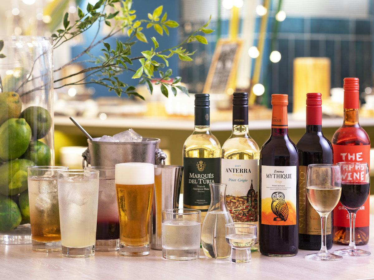【夕食時プレミアム飲み放題付き】さらに売店で選べるドリンクチケットも！温泉の後はみんなで乾杯／2食付