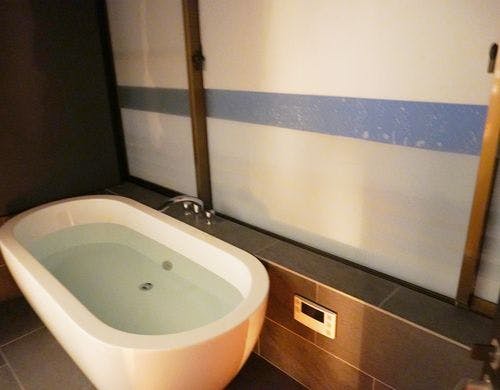 シャワーブース付き客室