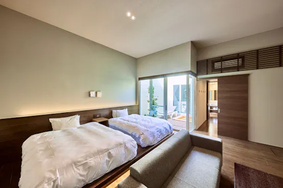 洋室ツインBタイプ ヒノキ風呂(禁煙)