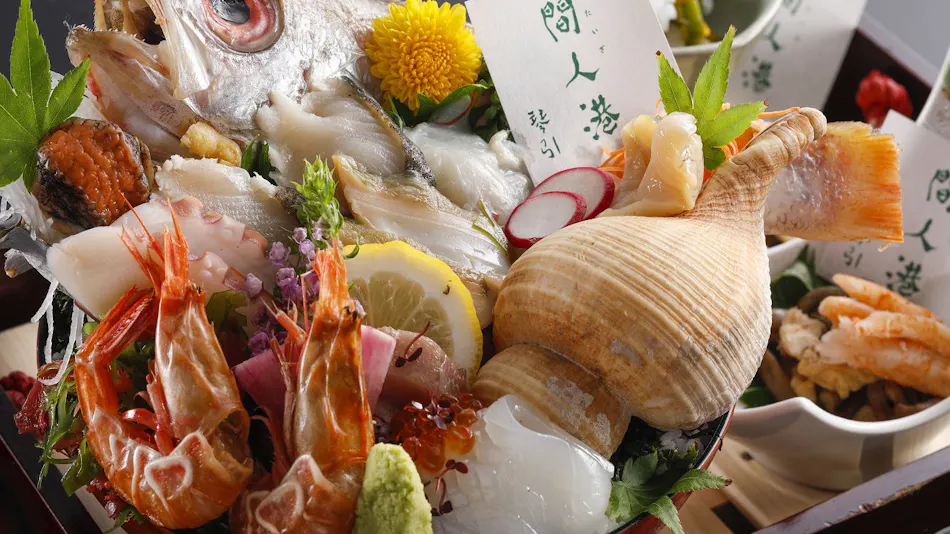 Hanare Koyado Mizuyashiki by the Lakeside