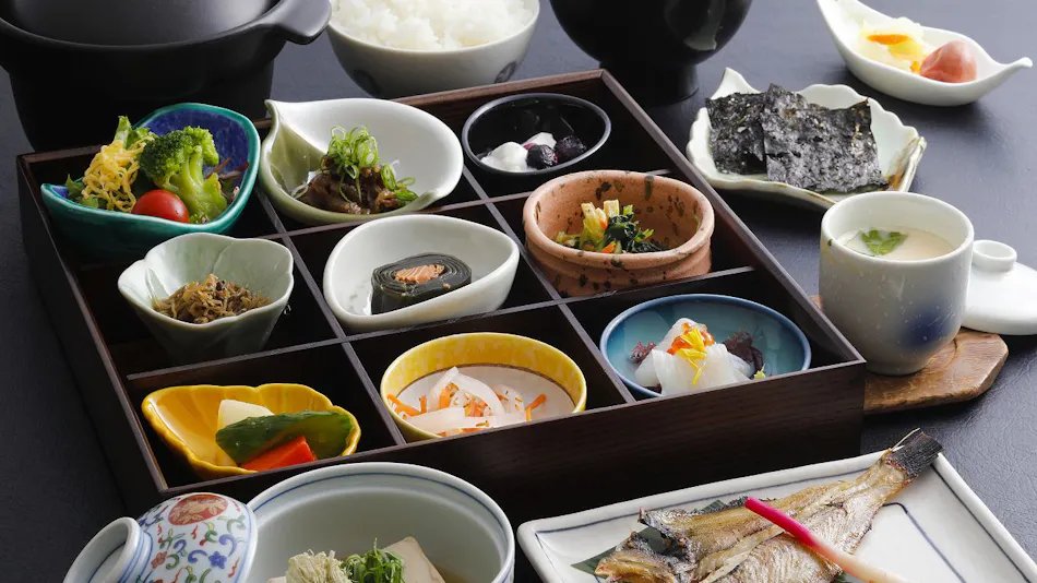 Hanare Koyado Mizuyashiki by the Lakeside